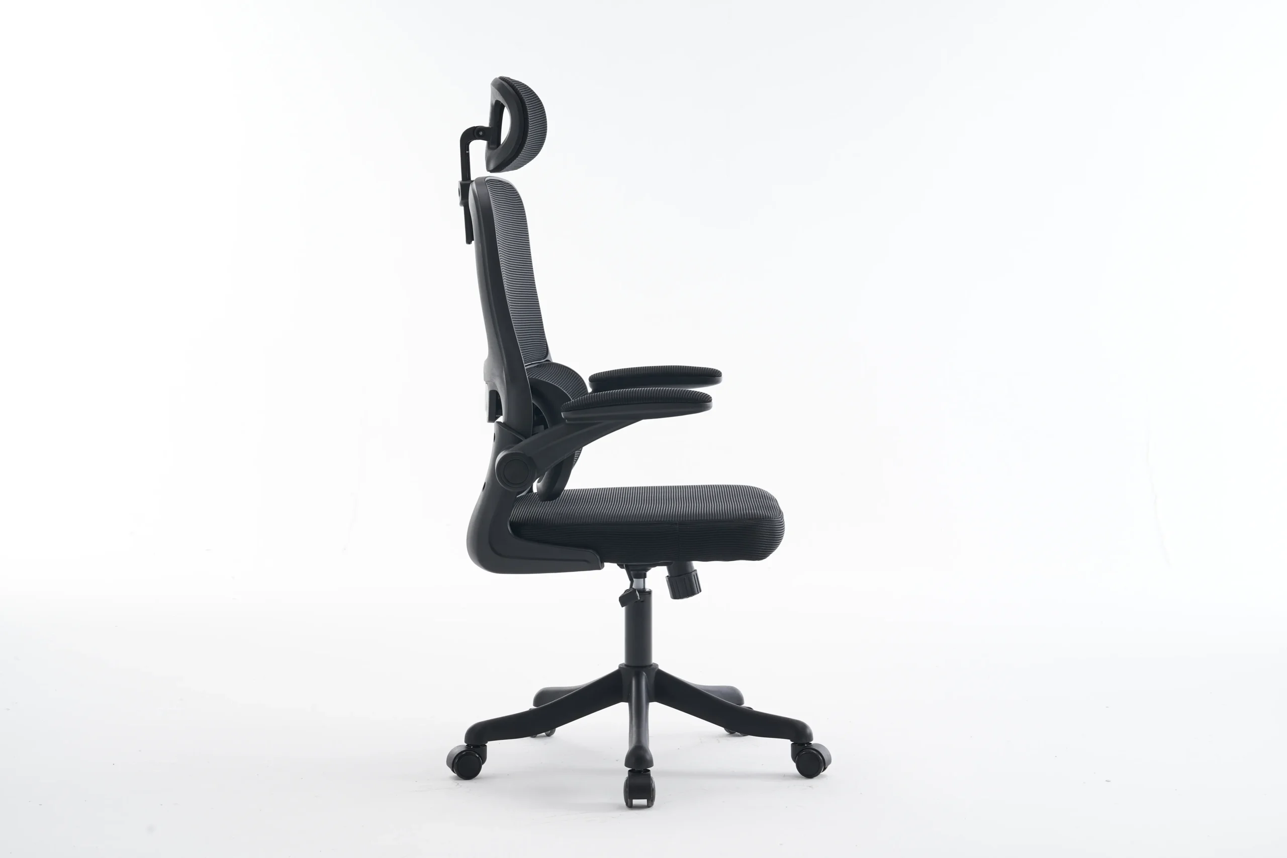 juodos spalvos ofiso kėdė fenix – 65x63xh132 cm