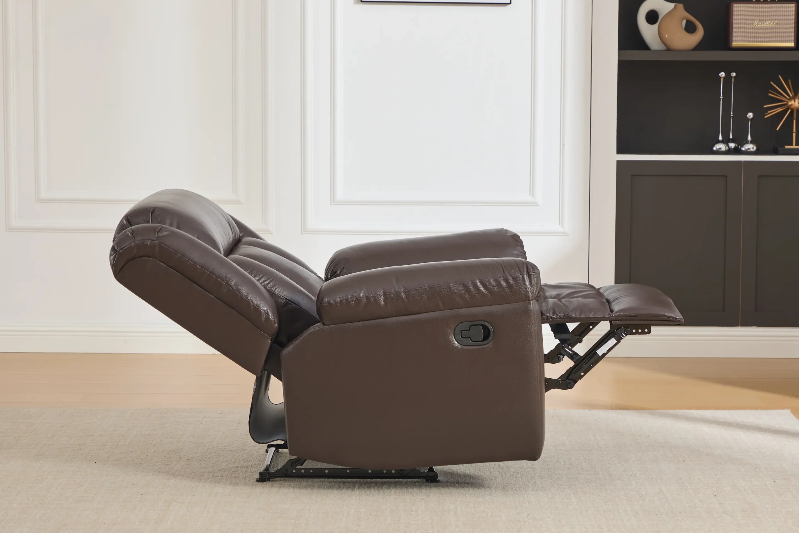 odinis fotelis su reglaineriu boss brown – 98x96xh107 cm