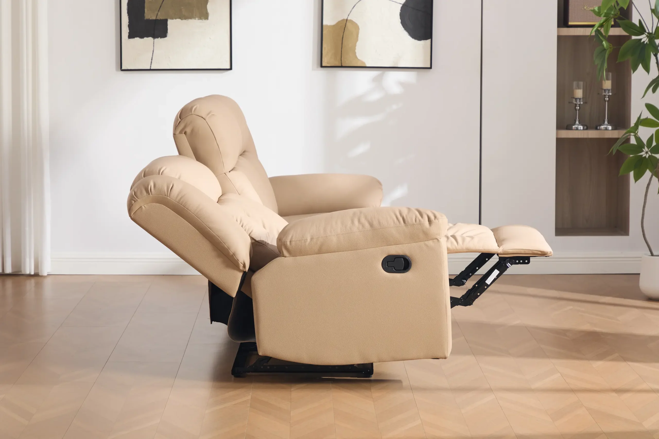 trivietė odinė sofa su reglaineriais boss beige – 217x96xh107 cm